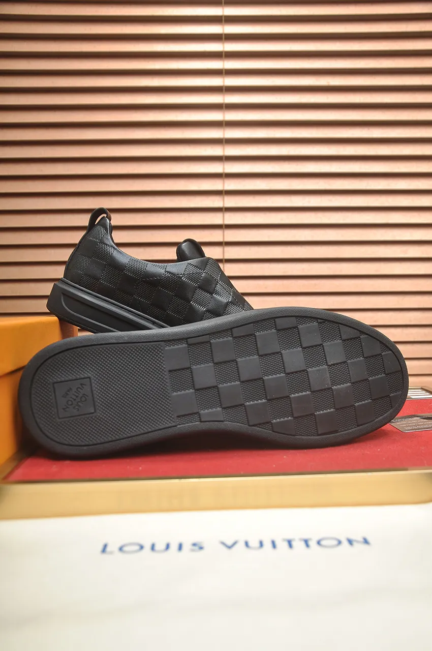 Men's shoes💰460💶【LOUIS VUITTON】Same model from LV.Louis Vuitton official website [satisfied] original single hot model LV original factory cowhide material👑1:1 original plate sheepskin lining, body accessories one to one mold opening💪 counter quality 🙏 Dear friends, if you still worry about wearing matching shoes💋, then these shoes are your best choice🎁🎁! 38-45 (45 is custom-made and cannot be returned or exchanged)